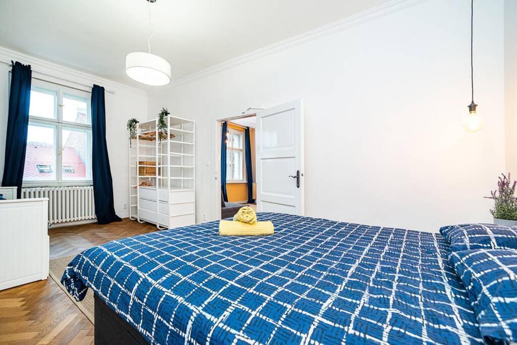 Elegant, Modern, 2-bed Flat By Museum Of פראג