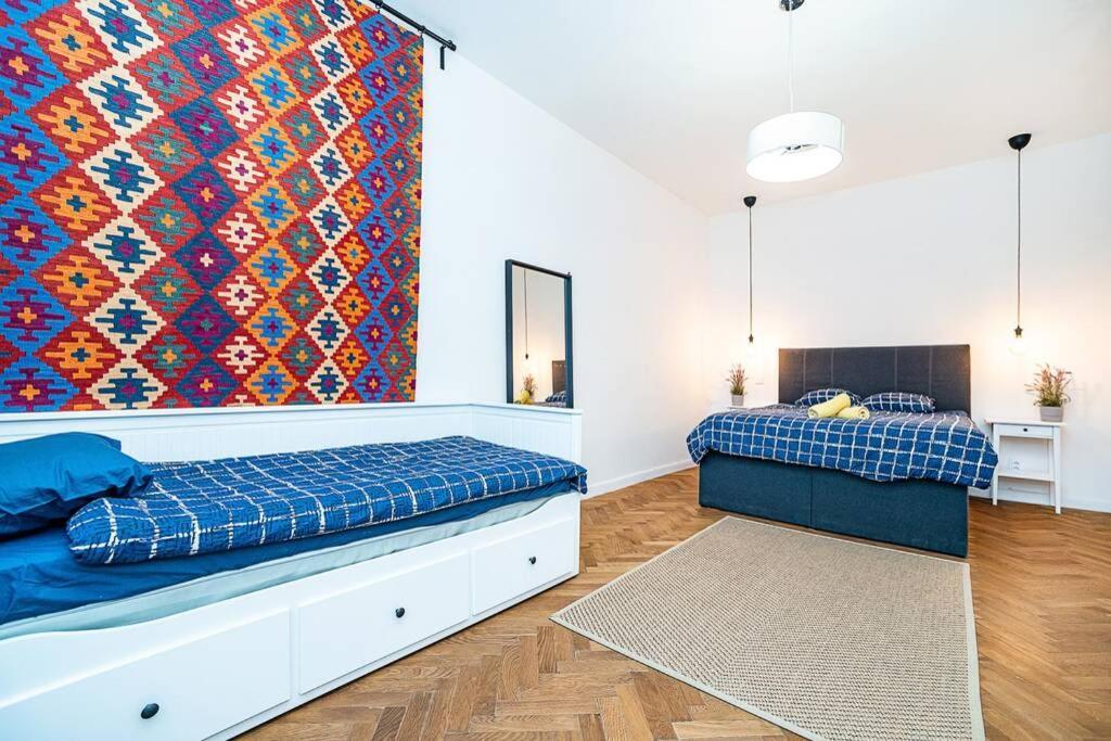 Elegant, Modern, 2-bed Flat By Museum Of Apartamento Praga