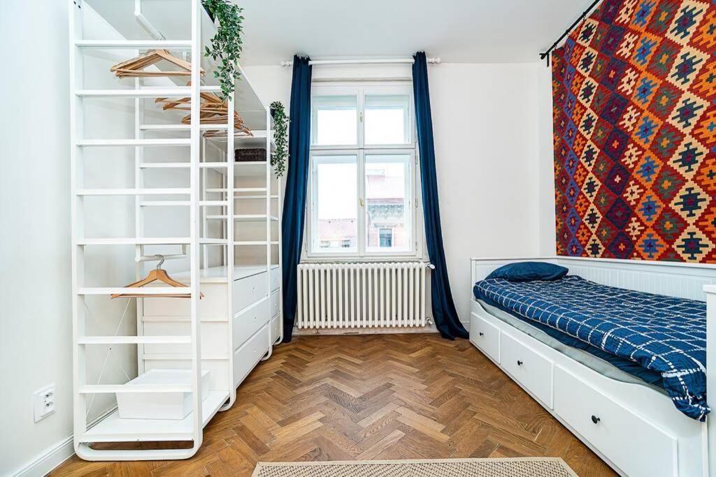 Elegant, Modern, 2-bed Flat By Museum Of Apartamento